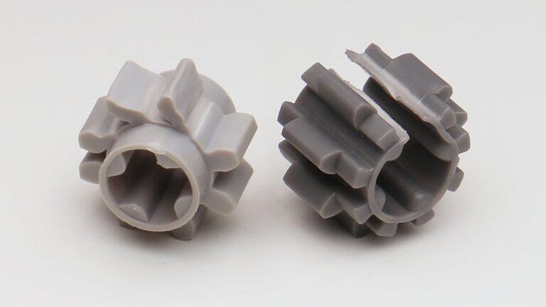 The Tiniest Lego Gear: Maximum Load Test