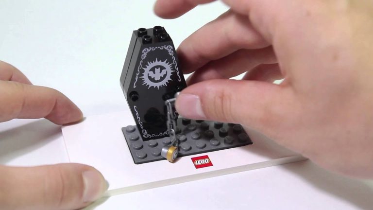 Spooky Fun Unleashed: Lego Seasonal 850936 Halloween Set – Speed Build!